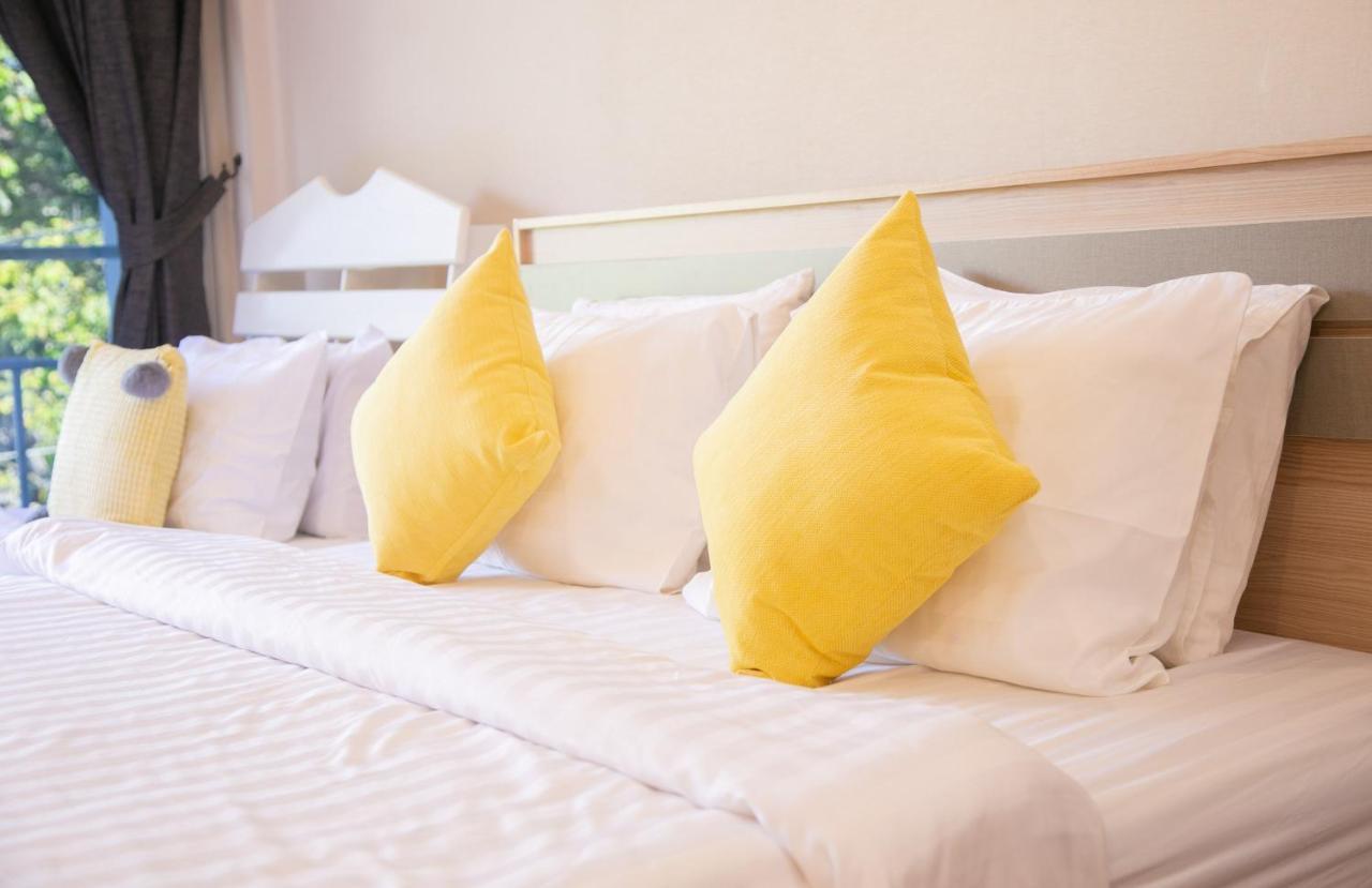 Hello Host - Yellow Apartemen Chiang Mai
